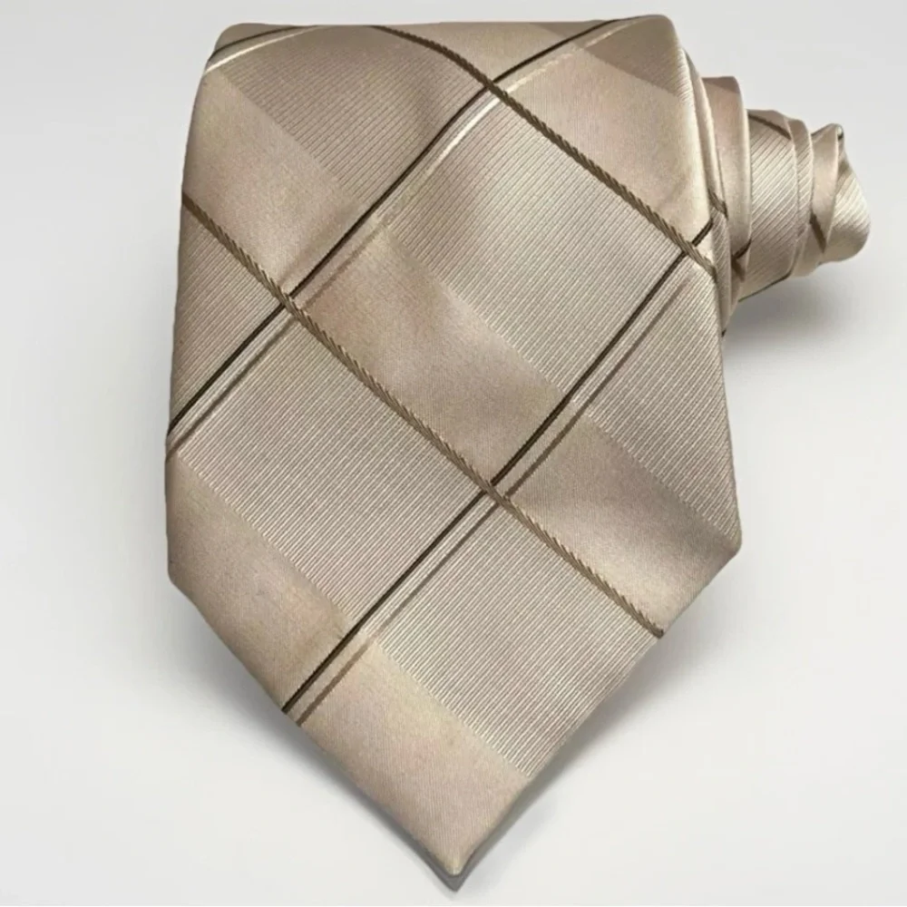 Kenneth‎ Cole 100% Silk Handmade Men’s Designer Tie Beige Striped Necktie